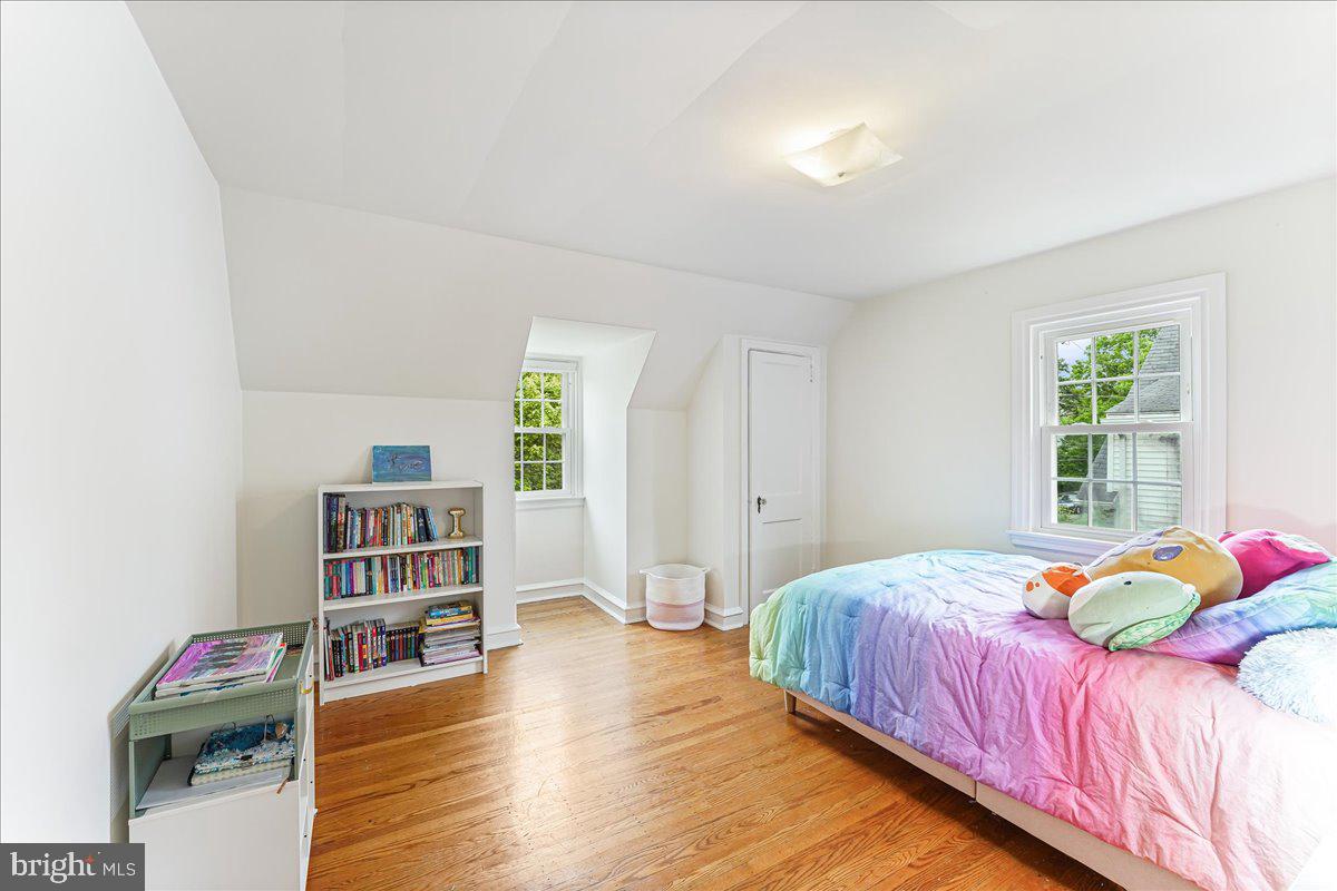 48 Decatur Road Havertown, PA 19083 - Photo 13 of 19 2nd bedroom