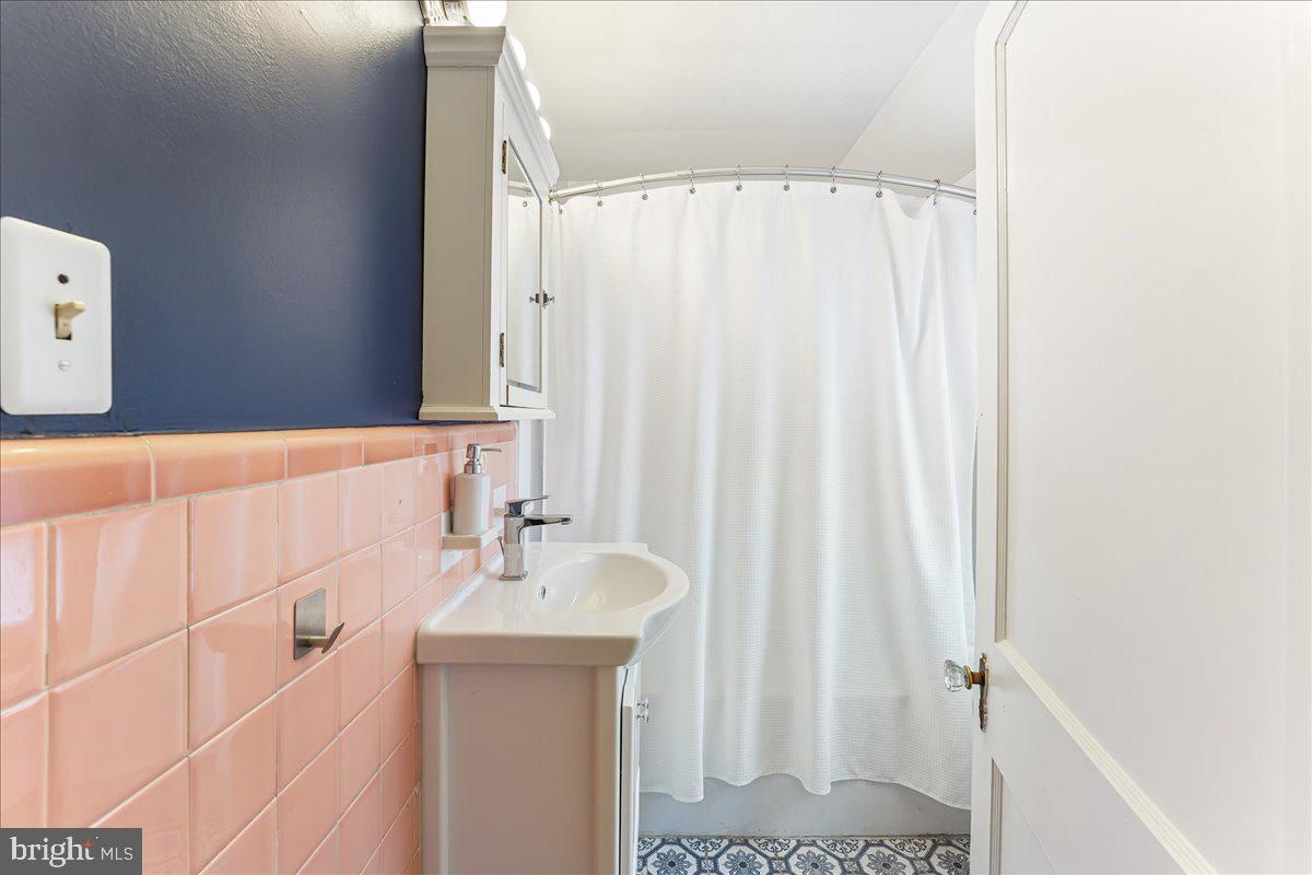 48 Decatur Road Havertown, PA 19083 - Photo 15 of 19 Hall bath