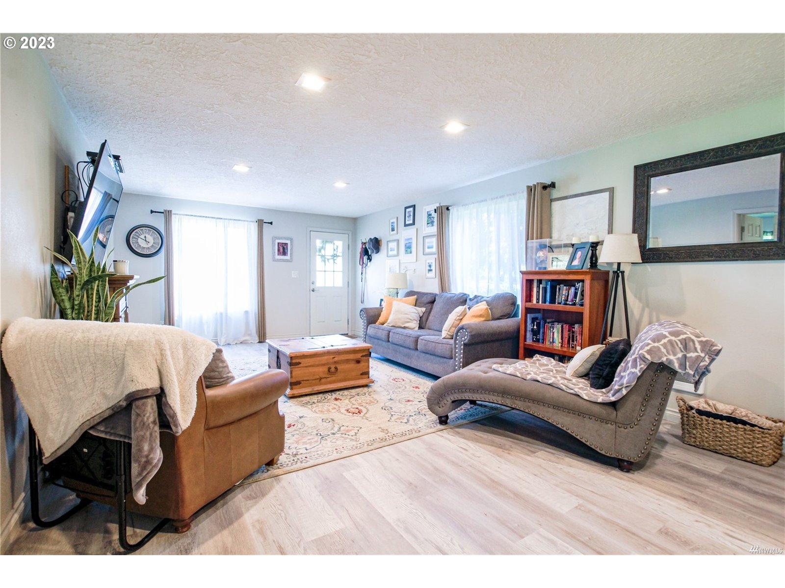 215 Jacobson Road Cathlamet, WA 98612 - Photo 6 of 40 Gallery Image 6