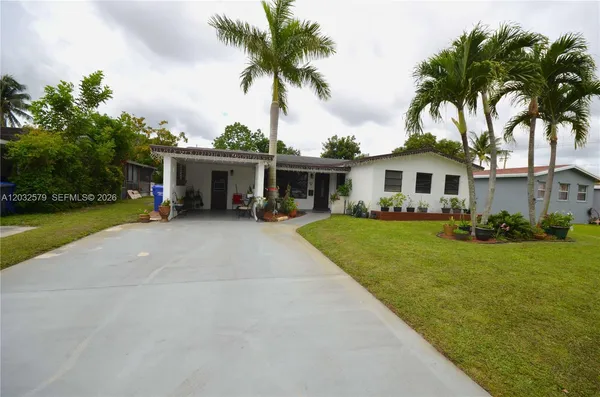 $600,000 | 7470 Polk Street, Hollywood, FL 33024