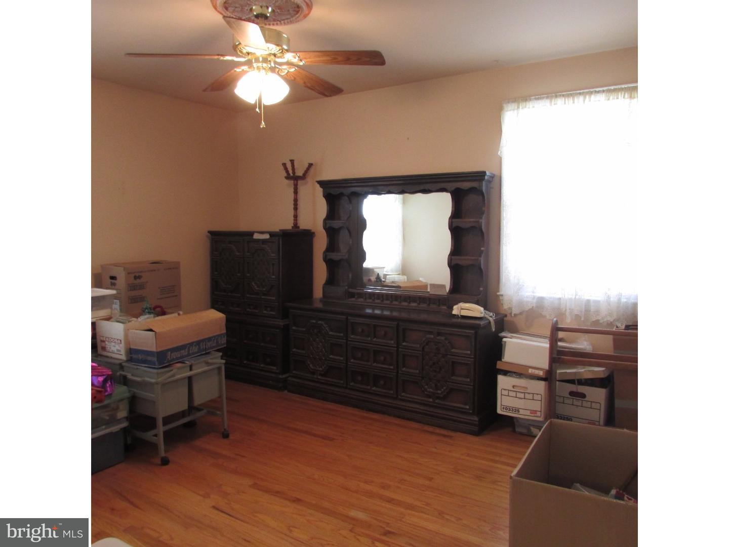 2768 Willits Road Philadelphia, PA 19136 - Photo 11 of 21 Bedroom - Main
