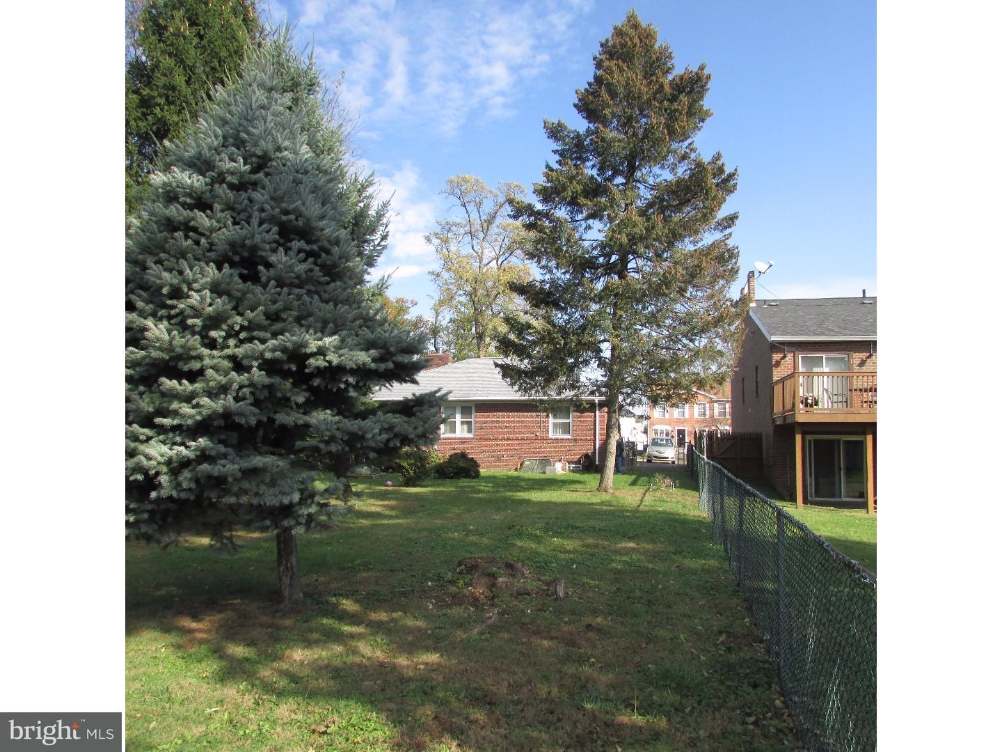2768 Willits Road Philadelphia, PA 19136 - Photo 21 of 21 Back Yard