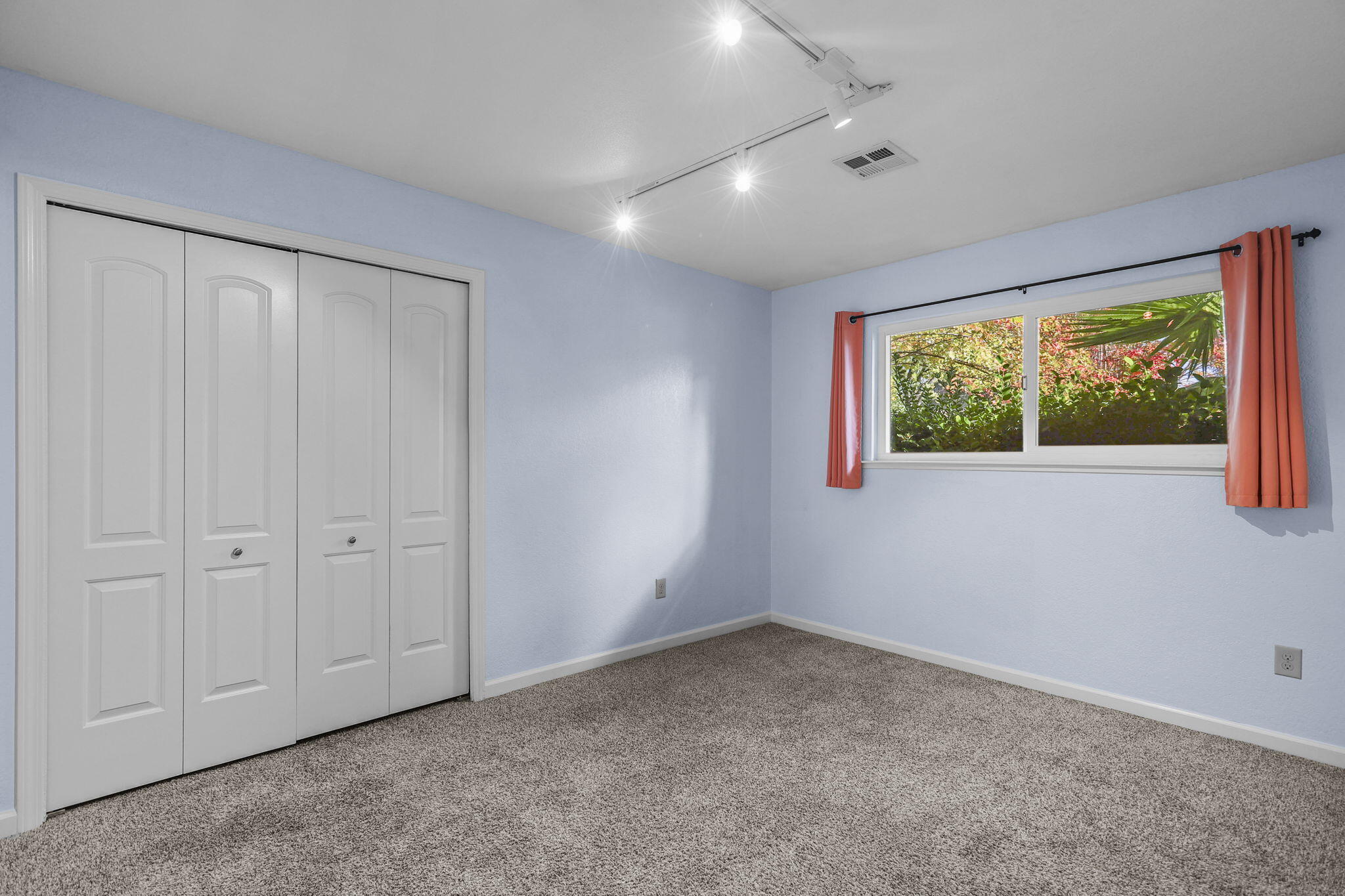 4218 Jane Street Redding, CA 96002 - Photo 20 of 50 Bedroom 2