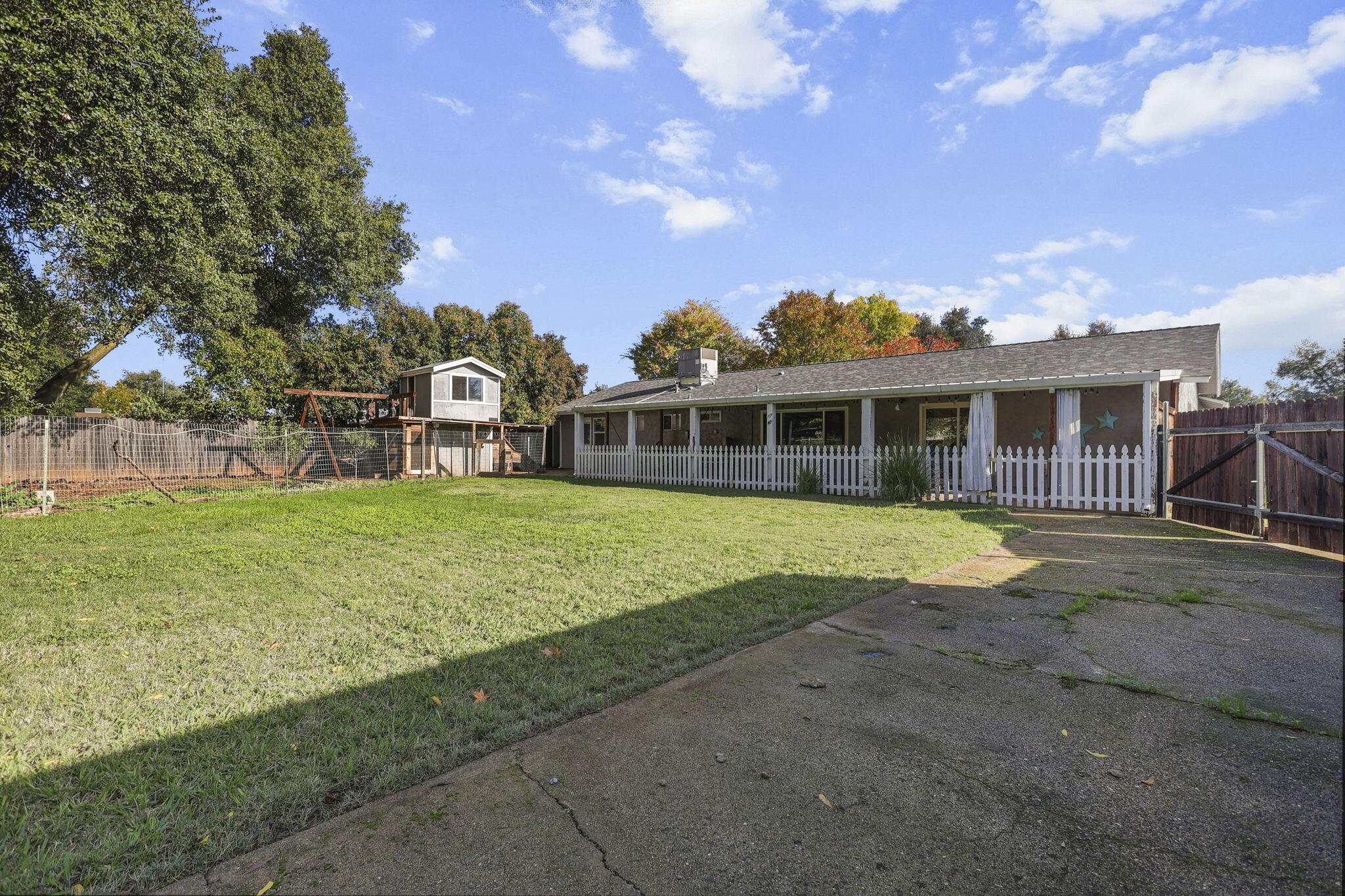 4218 Jane Street Redding, CA 96002 - Photo 38 of 50 28-web-or-mls-LZ0A0203 (1)