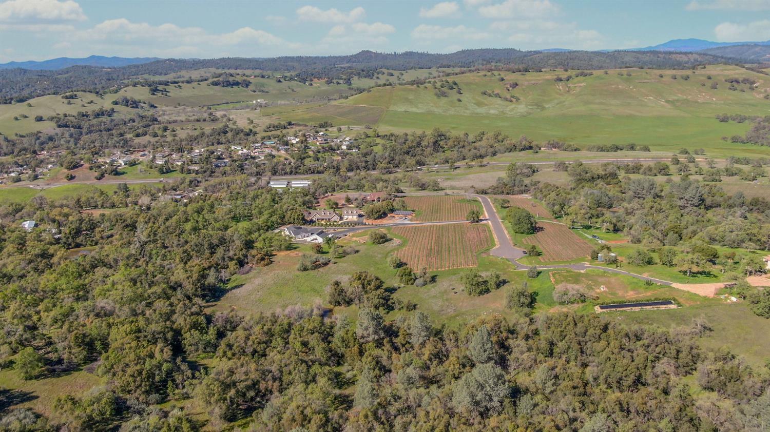 360 Pyshon Road Angels Camp, CA 95222 - Photo 7 of 28