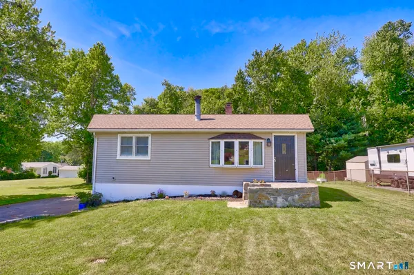 $329,900 | 12 Knapp Drive, Prospect, CT 06712