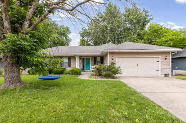 $379,000 | 601 Dustin Drive, Columbia, MO 65203