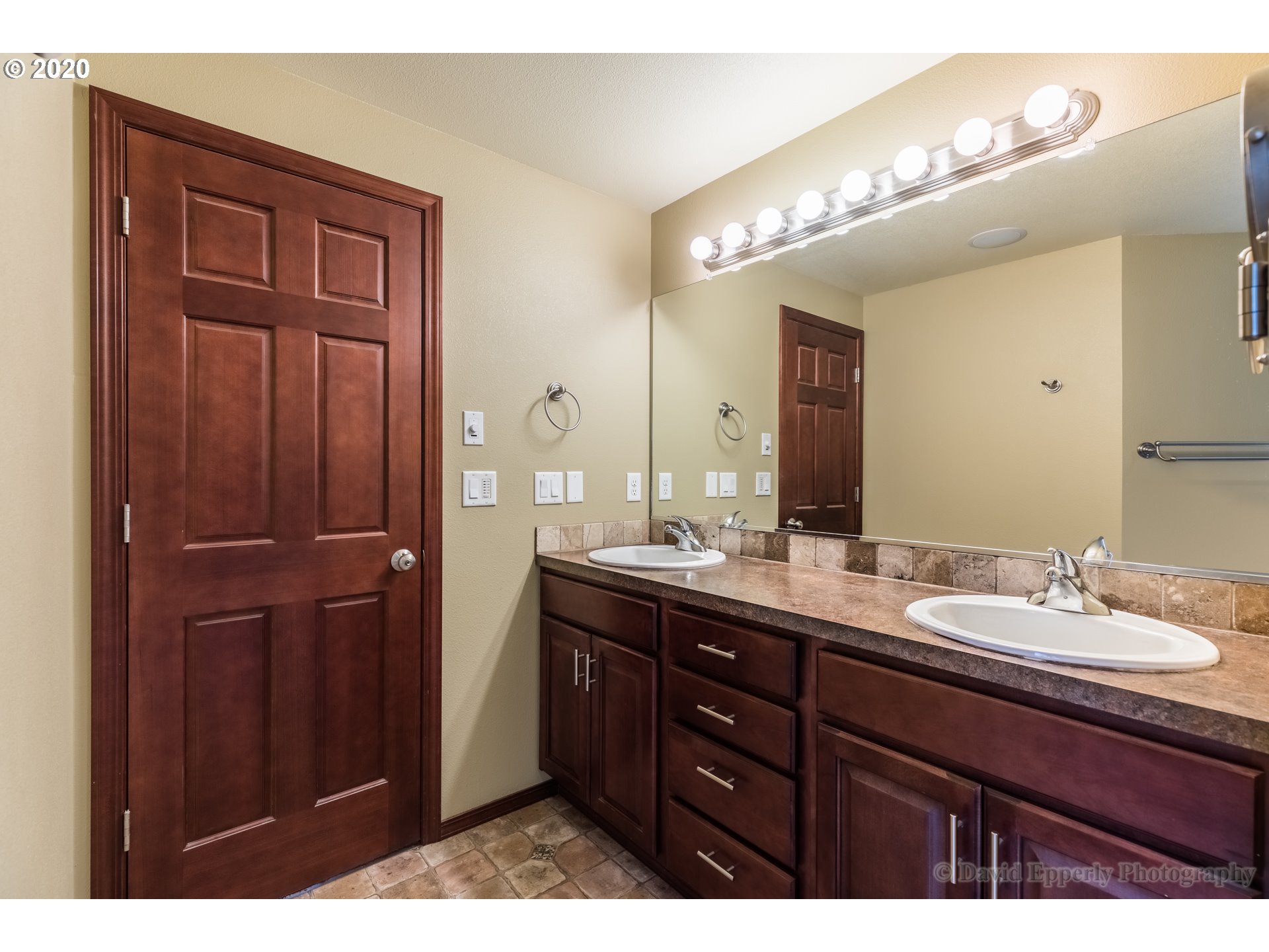 35032 Achilles Road Warren, OR 97053 - Photo 11 of 22 Gallery Image 11