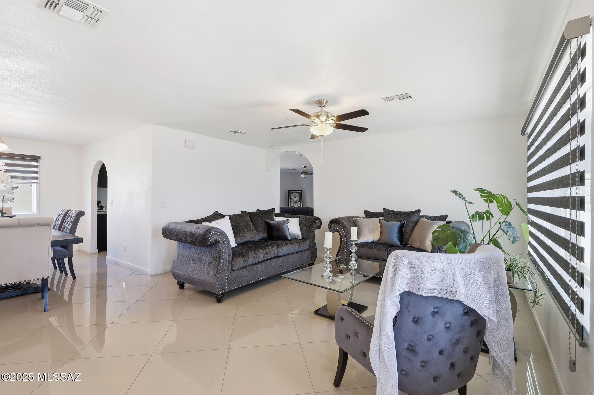 952 Via Plata Rio Rico, AZ 85648 - Photo 5 of 36