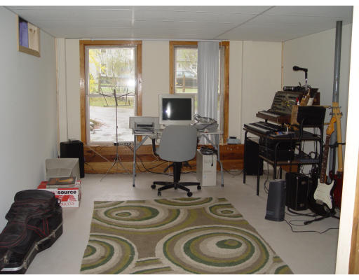 2 Valley View Road Williamsburg, MA 01096 - Photo 4 of 5 Gallery Image 4