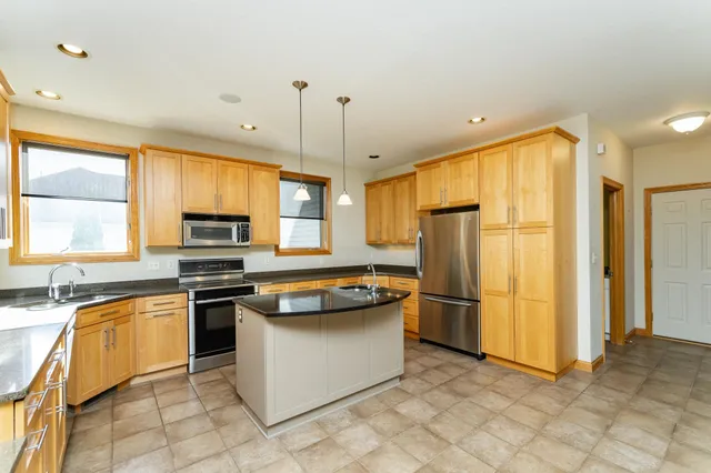 $579,900 | 3752 Stone Point Drive Northeast, Rochester, MN 55906