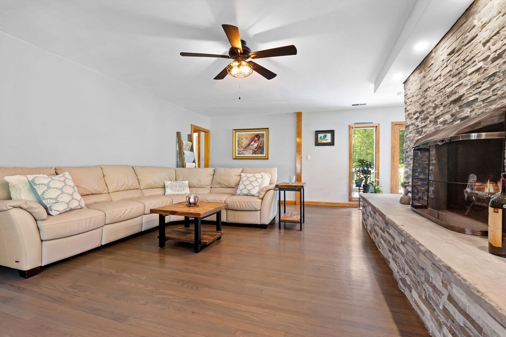 610 Main Street Boxford, MA 01921 - Photo 8 of 40 Gallery Image 8