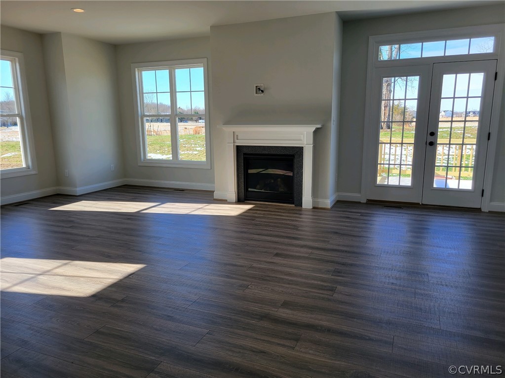 113 Thorncliff Road Ashland, VA 23005 - Photo 5 of 18 Photo of actual home! Quick move-in!