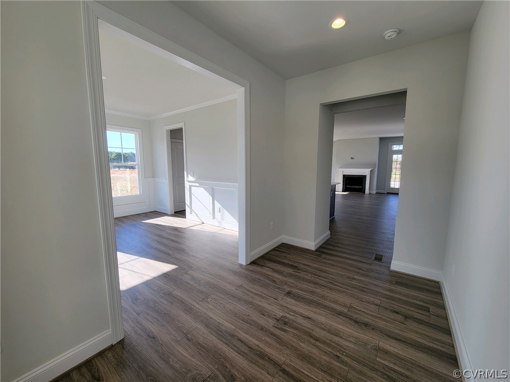 113 Thorncliff Road Ashland, VA 23005 - Photo 6 of 18 Photo of actual home! Quick move-in!