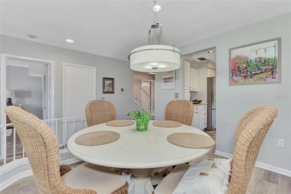$2,800 | 3141 Heatherwood Lane, Sarasota, FL 34235