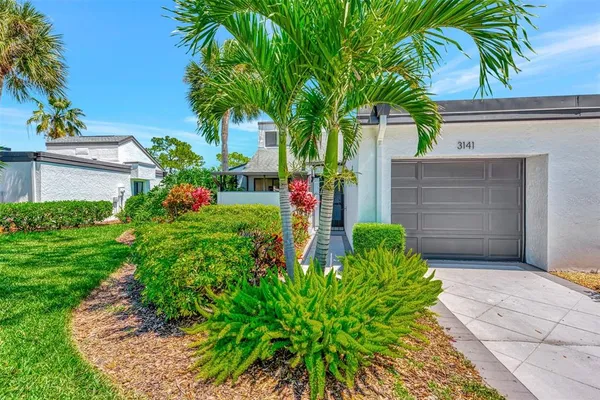$2,800 | 3141 Heatherwood Lane, Sarasota, FL 34235