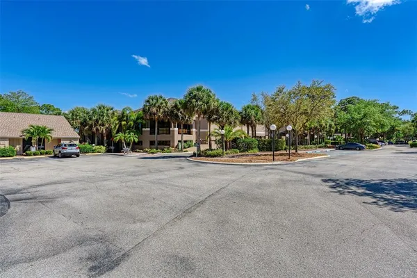 $2,800 | 3141 Heatherwood Lane, Sarasota, FL 34235