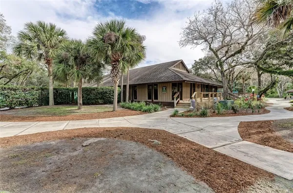 $2,800 | 3141 Heatherwood Lane, Sarasota, FL 34235