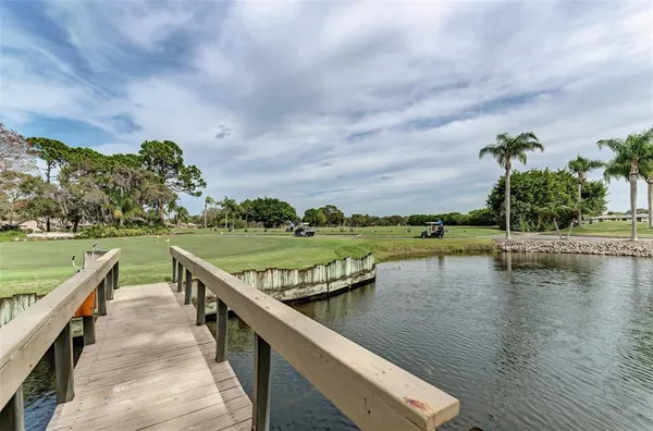 $2,800 | 3141 Heatherwood Lane, Sarasota, FL 34235