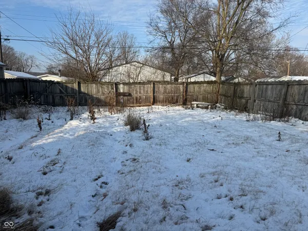 $90,000 | 1409 South 4th Street, Clinton, IN 47842