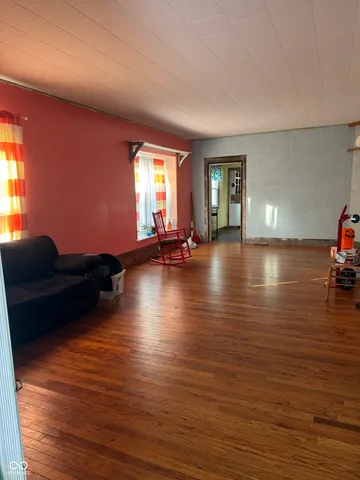 $90,000 | 1409 South 4th Street, Clinton, IN 47842