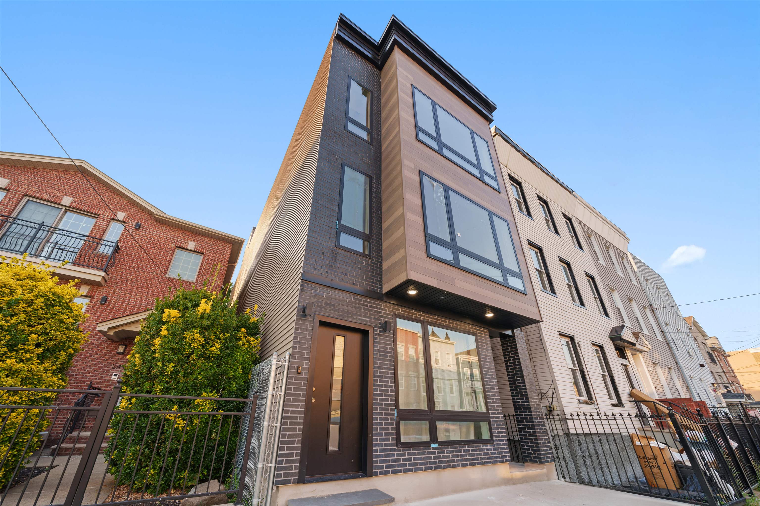 249.5 Halladay Street, Unit 1 Jersey City, NJ 07304 - Photo 26 of 31 a view of a building