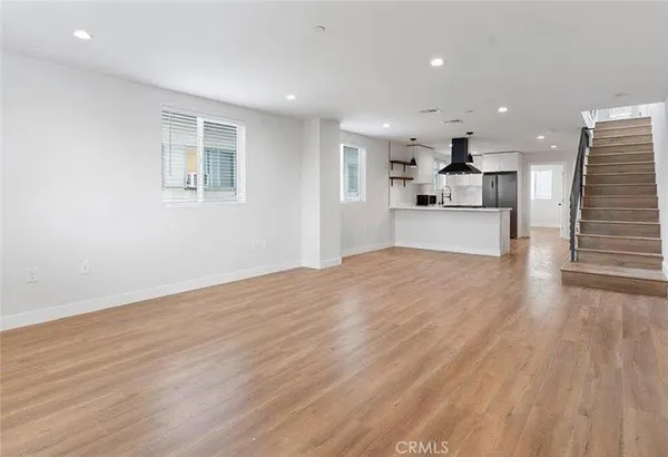 $5,200 | 6419 1/2 Lexington Avenue, Los Angeles, CA 90038