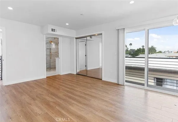 $5,200 | 6419 1/2 Lexington Avenue, Los Angeles, CA 90038