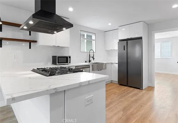 $5,200 | 6419 1/2 Lexington Avenue, Los Angeles, CA 90038