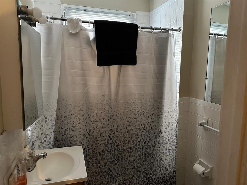 100-102 Clay Avenue, Unit 100 Rochester, NY 14613 - Photo 11 of 18