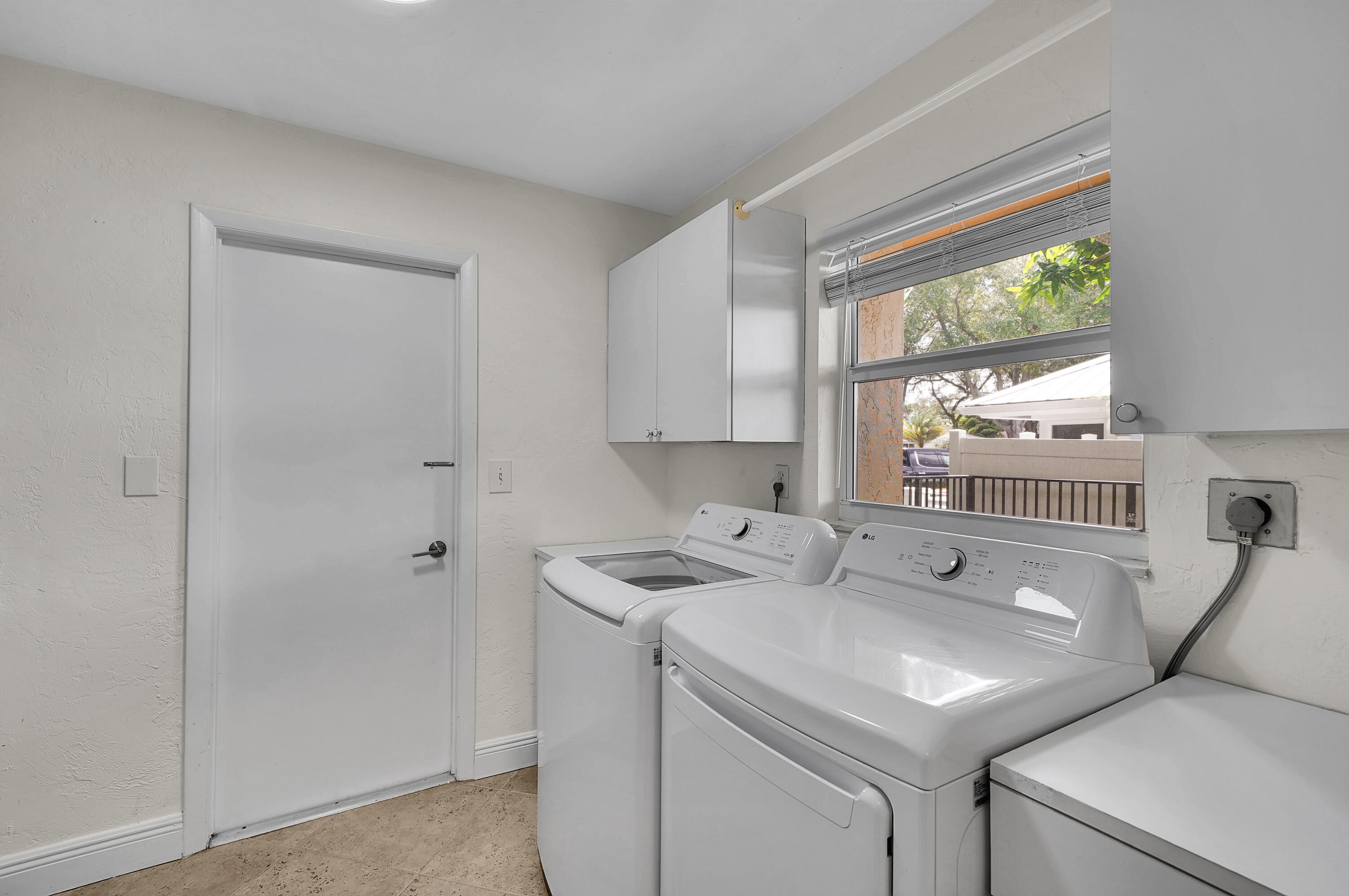 2617 Northwest 41st Street Boca Raton, FL 33434 - Photo 22 of 54 45_0 (46)