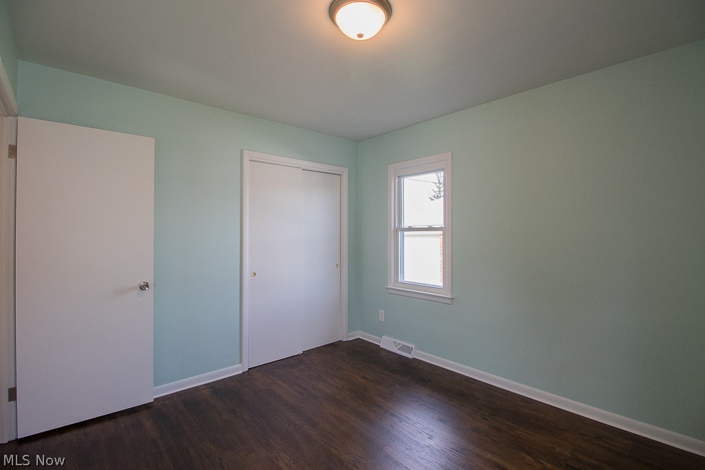 30325 Forestgrove Road Willowick, OH 44095 - Photo 13 of 27