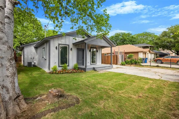 $249,999 | 715 Ezekial Avenue, Dallas, TX 75217