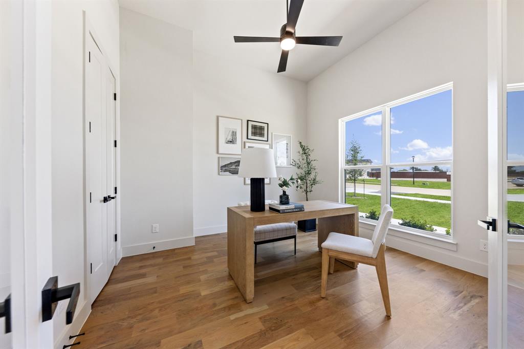 461 Whispering Way Red Oak, TX 75154 - Photo 13 of 35