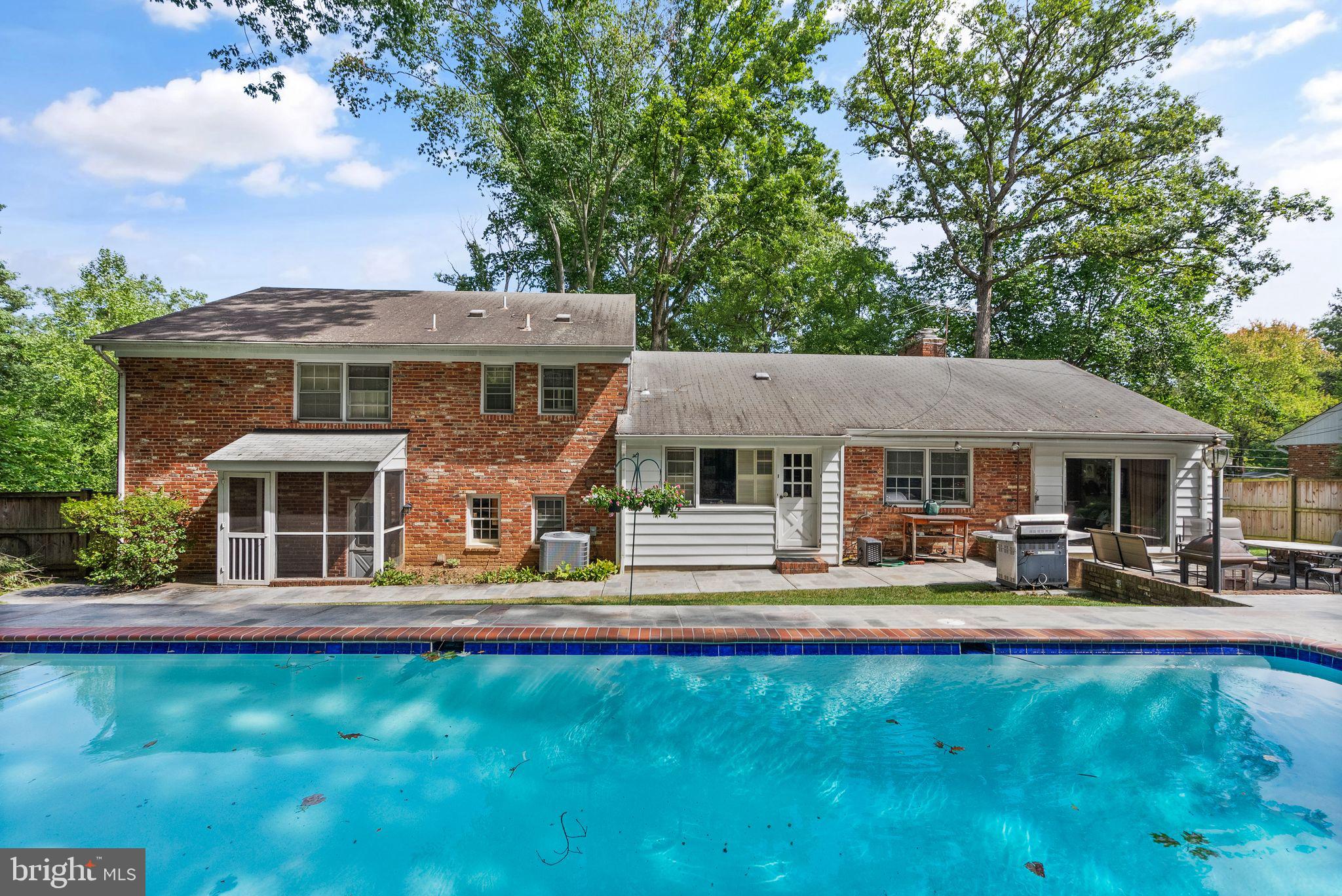 6302 Waterway Drive Falls Church, VA 22044 - Photo 11 of 19