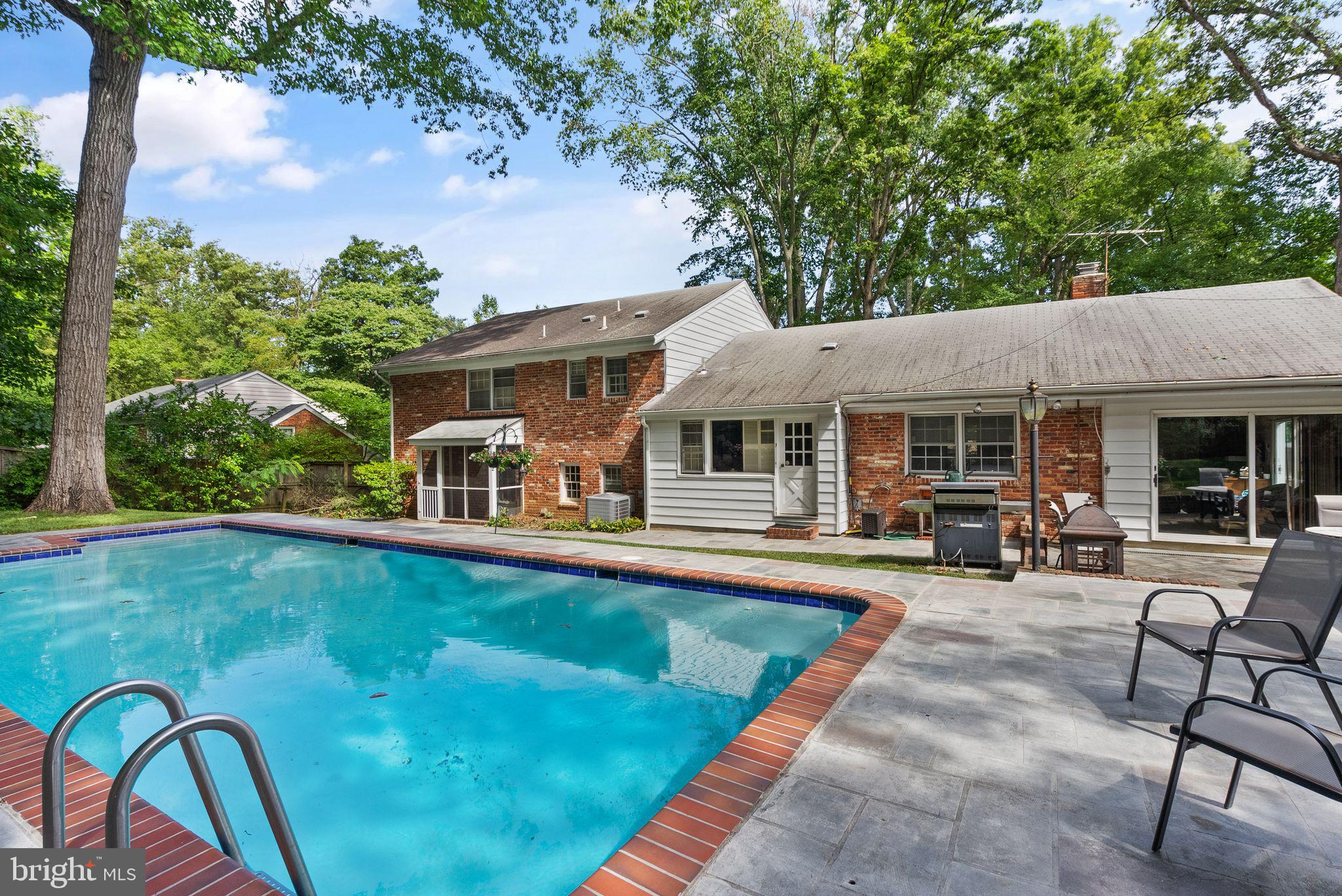 6302 Waterway Drive Falls Church, VA 22044 - Photo 7 of 19