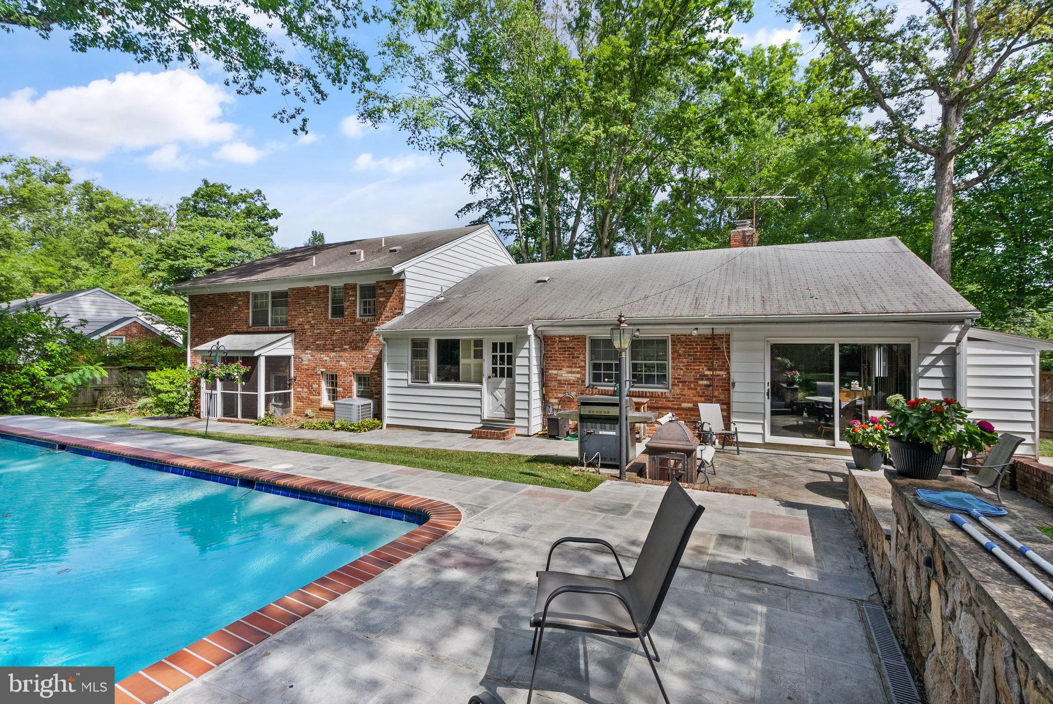 6302 Waterway Drive Falls Church, VA 22044 - Photo 9 of 19