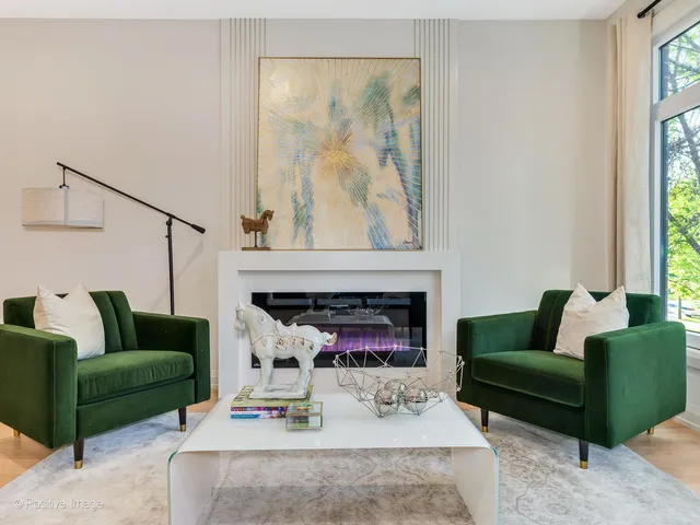 $4,200 | 2345 West Morse Avenue, Chicago, IL 60645