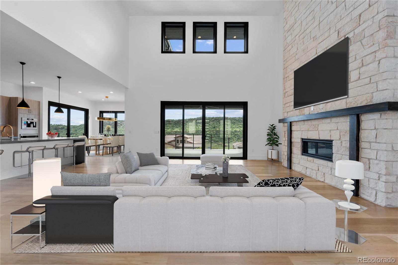 8077 Raphael Lane Littleton, CO 80125 - Photo 4 of 40 Gallery Image 4