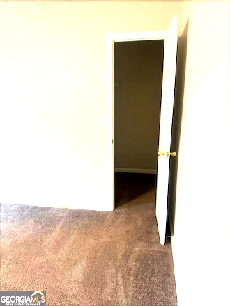 a view of utility room