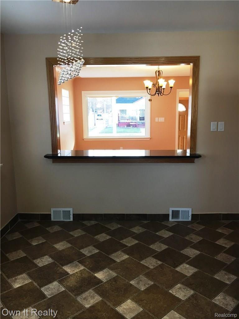 17905 Ruth Street Melvindale, MI 48122 - Photo 13 of 33 Dining Area