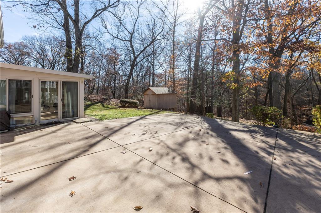 126 South Jamestown Road Coraopolis, PA 15108 - Photo 23 of 25 Gallery Image 23
