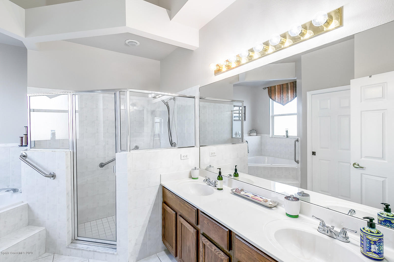 608 Renaissance Avenue Melbourne, FL 32940 - Photo 19 of 34 42_608renaissance024_mls