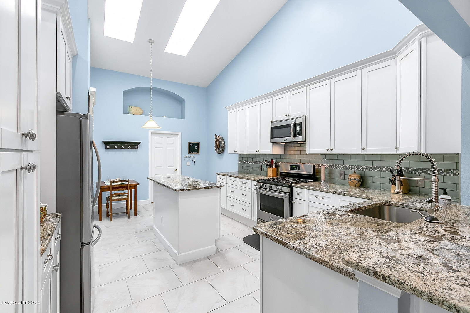 608 Renaissance Avenue Melbourne, FL 32940 - Photo 6 of 34 29_608renaissance011_mls