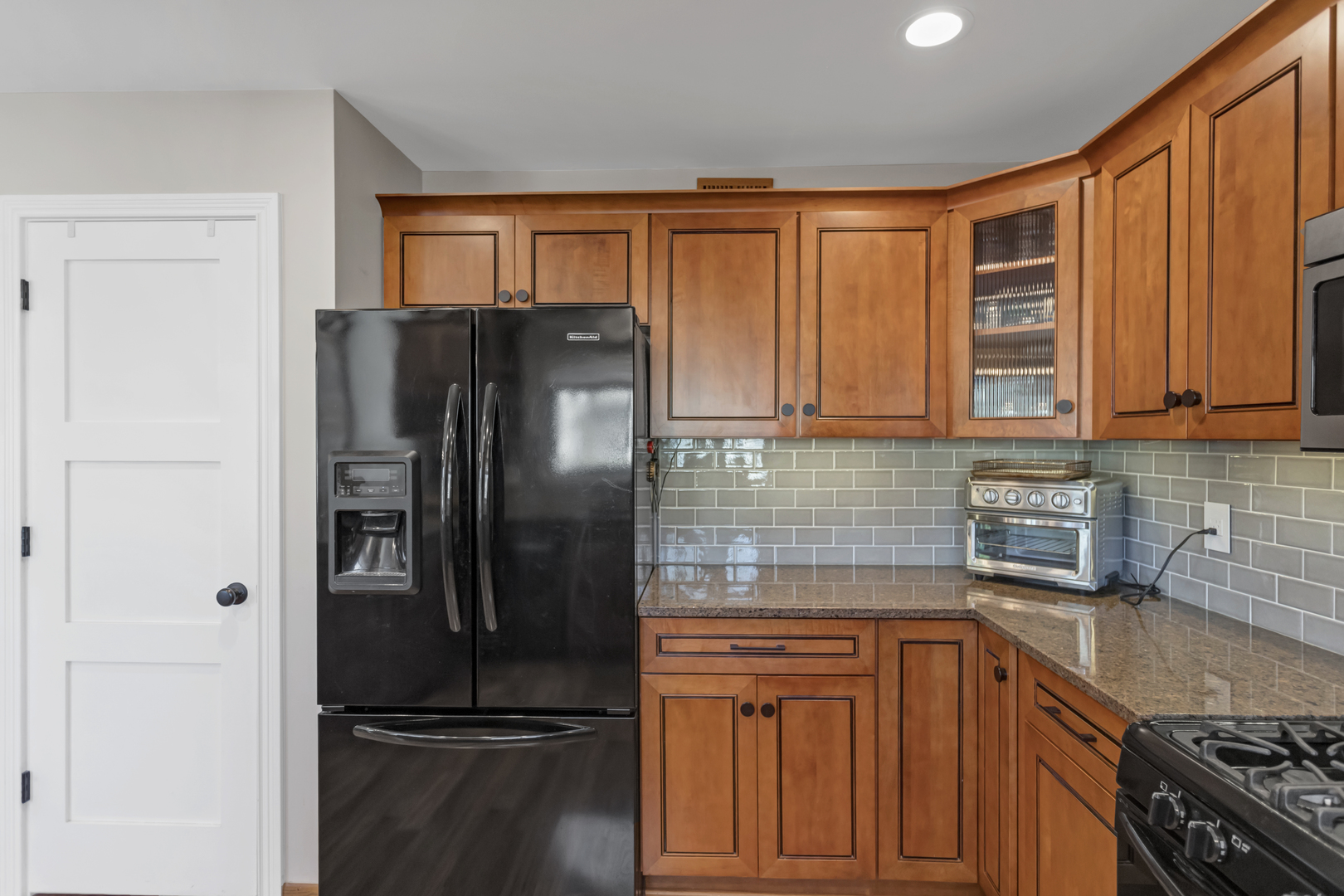 422 South Raddant Road Batavia, IL 60510 - Photo 15 of 47 Gallery Image 15