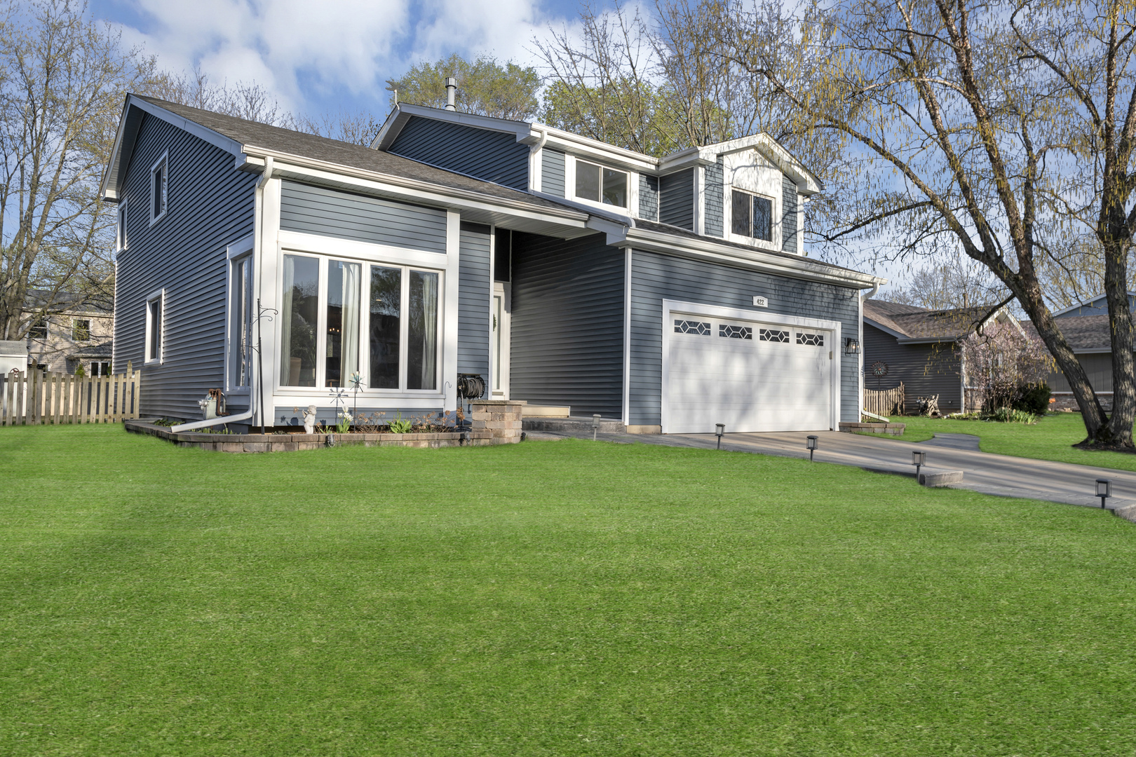422 South Raddant Road Batavia, IL 60510 - Photo 2 of 47 Gallery Image 2