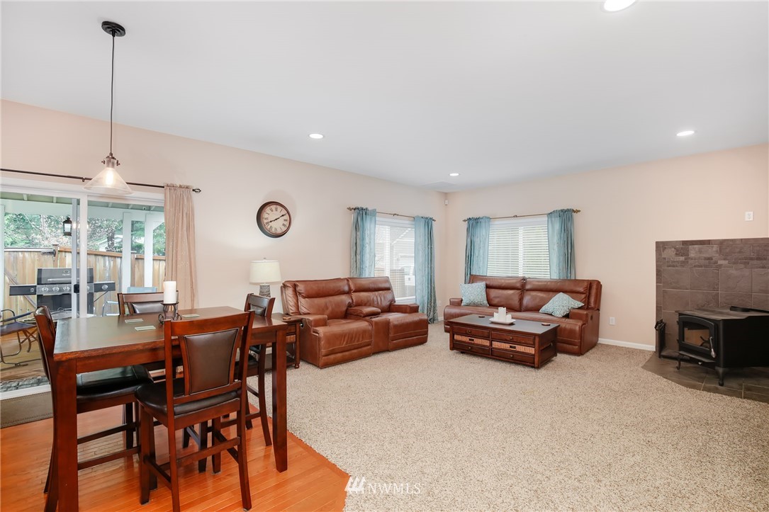18506 Southeast Petrovitsky Road Renton, WA 98058 - Photo 11 of 25 Gallery Image 11
