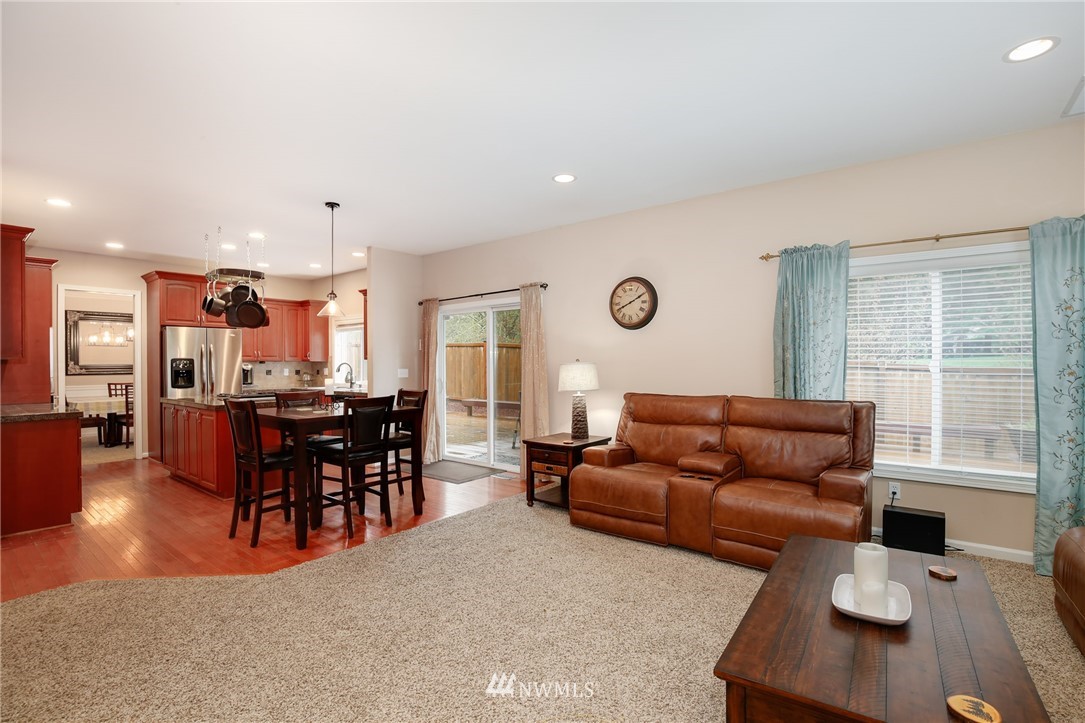 18506 Southeast Petrovitsky Road Renton, WA 98058 - Photo 12 of 25 Gallery Image 12