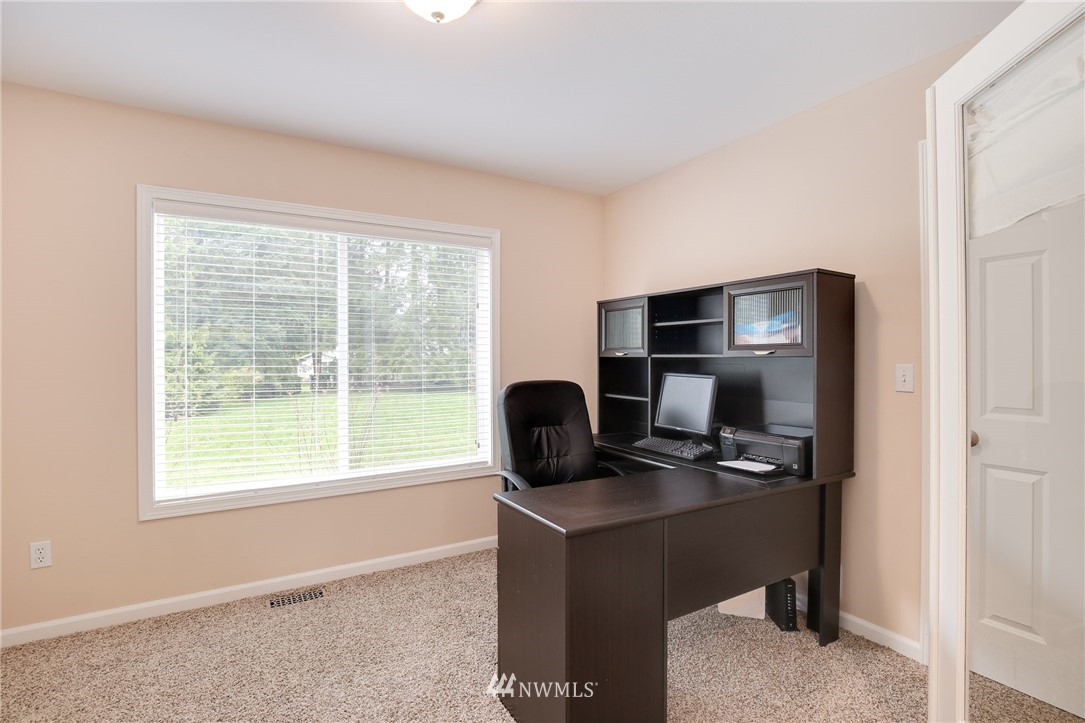 18506 Southeast Petrovitsky Road Renton, WA 98058 - Photo 21 of 25 Gallery Image 21