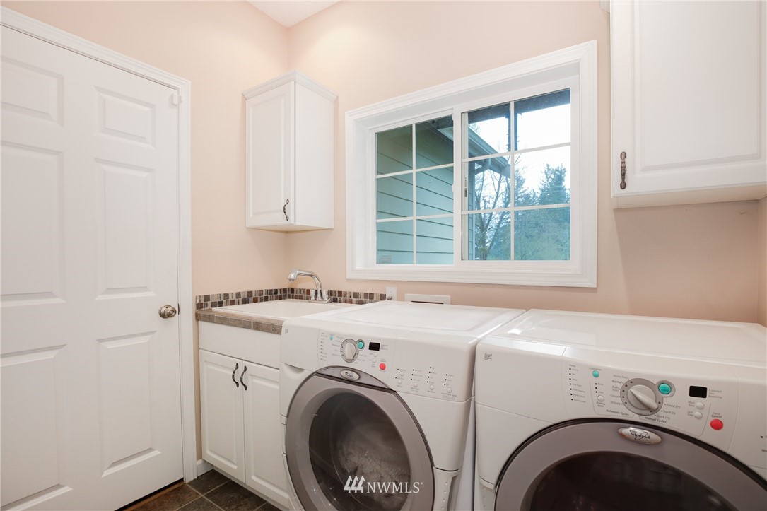 18506 Southeast Petrovitsky Road Renton, WA 98058 - Photo 23 of 25 Gallery Image 23